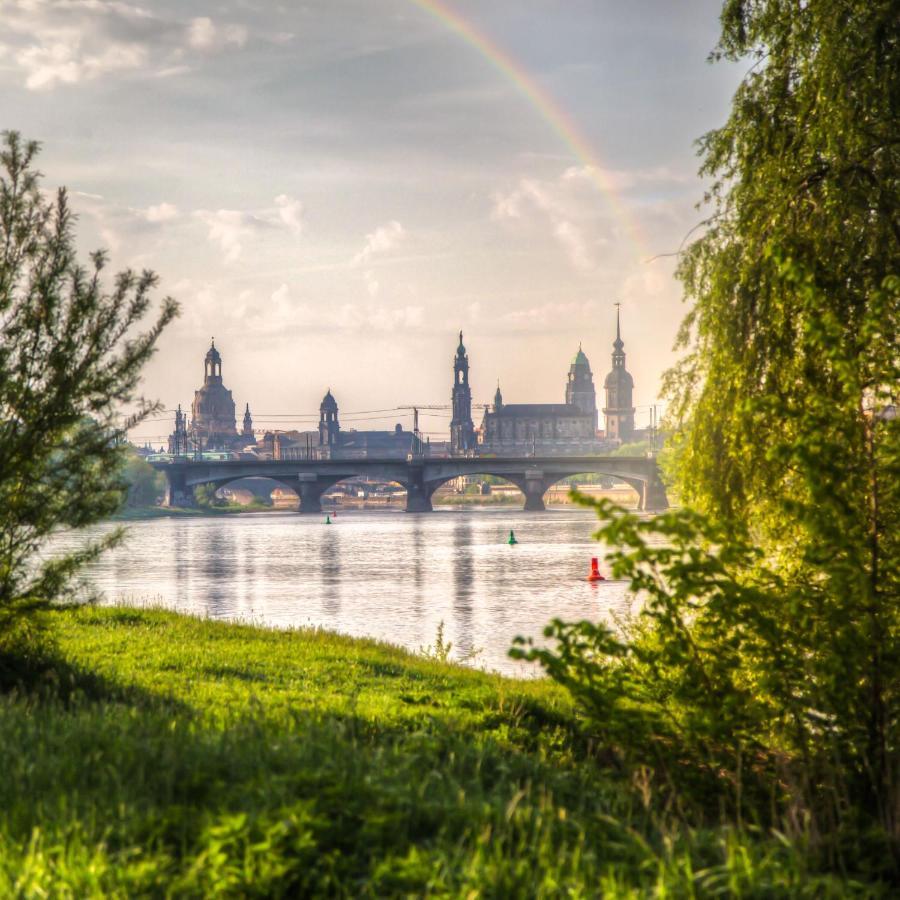 Gaestezimmer In Dresden Mit Dach-Terrasse, Wohnbereich Und Kueche公寓 外观 照片